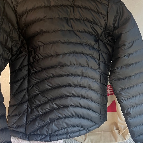 Patagonia Puffer Jacket - Picture 13 of 13